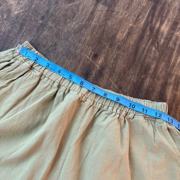 NATURAL COTTON New Boutique Green Pull On Cotton Shorts with Ruffle Hems! Large - Picture 6 of 9
